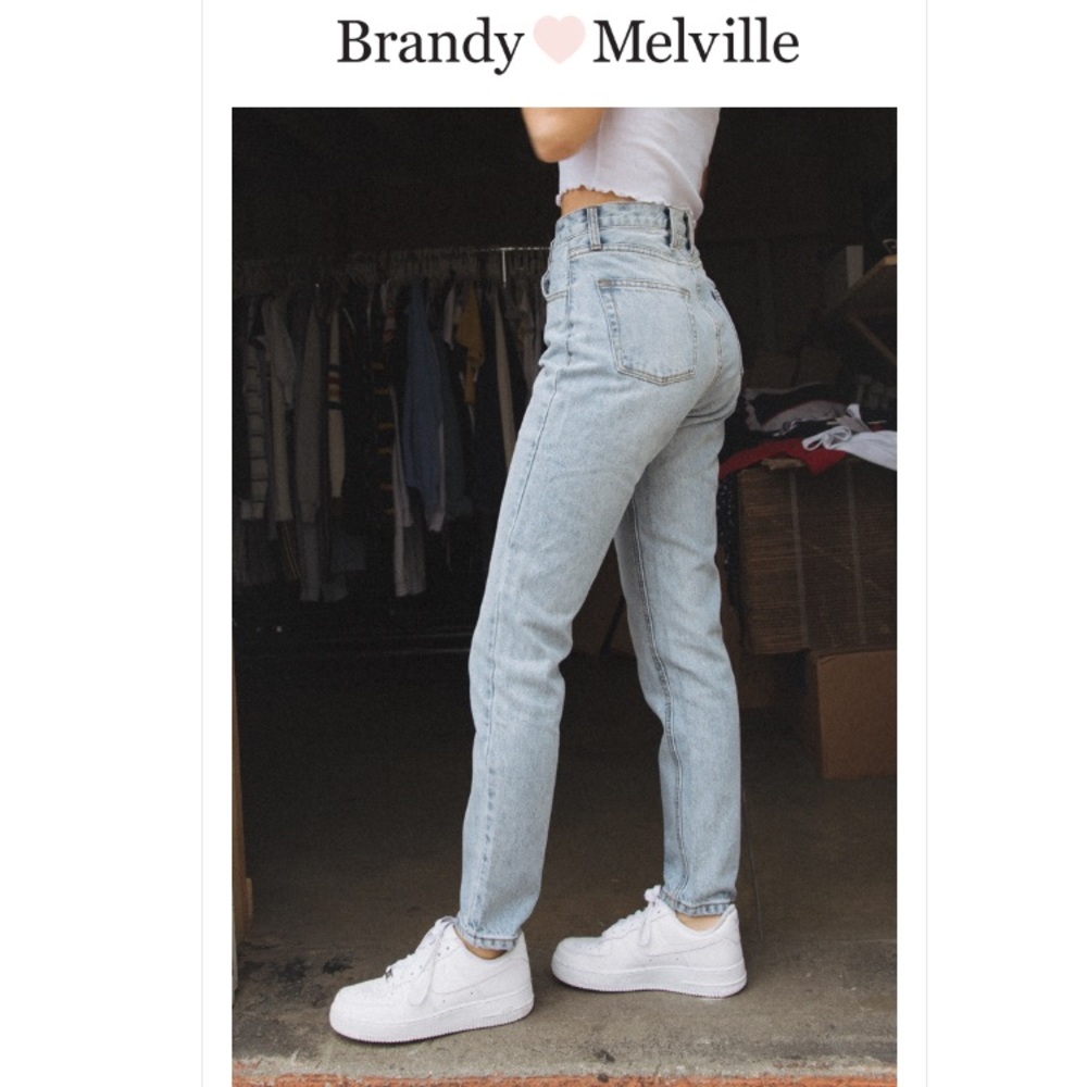 Brandy Melville Jane light wash jeans